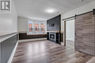 43 Manitoba St in Bracebridge, ON - Building Photo - Building Photo