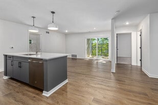 River Birch Apartment Homes in Caledonia, MI - Building Photo