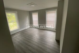 4833 Greenwood Terrace in Cincinnati, OH - Building Photo - Building Photo