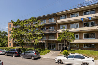 2865 De Darlington Pl in Montréal, QC - Building Photo - Building Photo