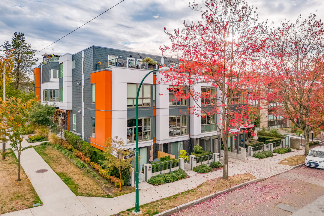 Frances Walk the Drive in Vancouver, BC - Building Photo