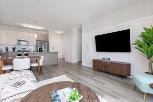 28294 Ferry Rd in Warrenville, IL - Building Photo