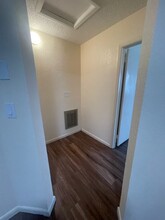 7606 Southside Ln, Unit A in Tampa, FL - Foto de edificio - Building Photo