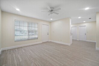 619 108th Ave N in Naples, FL - Building Photo - Building Photo