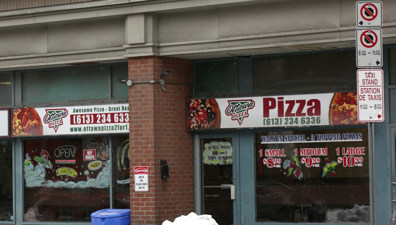 415 Gilmour St in Ottawa, ON - Building Photo
