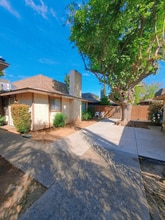 132 W Dayton Ave in Fresno, CA - Building Photo - Building Photo
