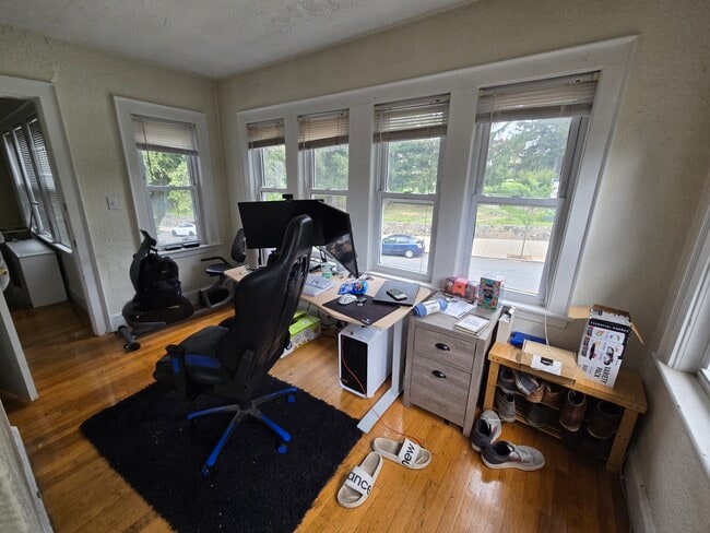 3 Monastery Rd, Unit 2
