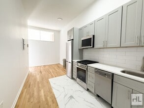 69 Central Ave in Brooklyn, NY - Building Photo - Building Photo