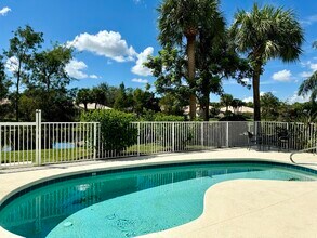 8262 Dominica Pl in Wellington, FL - Building Photo - Building Photo