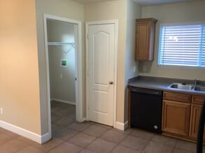 6140 Park Hill Ave NW in Albuquerque, NM - Building Photo - Building Photo