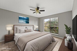 8342 Baker Dr in Houston, TX - Building Photo