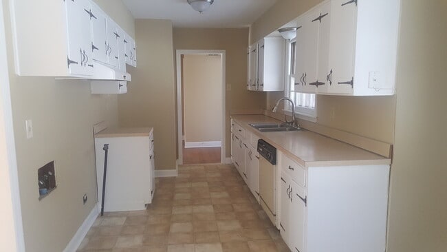 3177 S Glengarry Rd in Memphis, TN - Building Photo - Building Photo