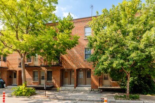 4541 Saint-Jacques Rue in Montréal, QC - Building Photo