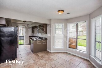 6080 Selkirk Dr in Memphis, TN - Building Photo - Building Photo