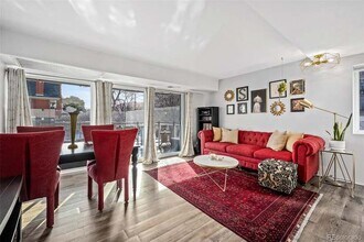 800 N Washington St, Unit 202 in Denver, CO - Foto de edificio - Building Photo