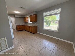 1295 Country Club Blvd in Titusville, FL - Building Photo - Building Photo