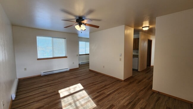 3768 E Main St, Unit 4