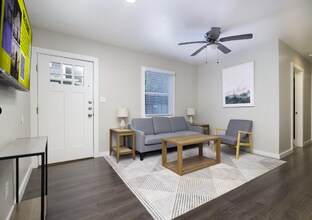 118 Delaware St in San Antonio, TX - Building Photo - Building Photo