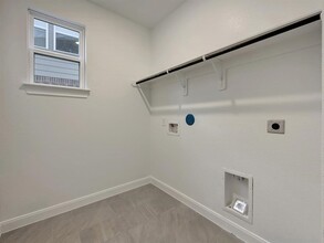 17820 Hanson Ridge Dr, Unit 239-KEast in Montgomery, TX - Building Photo - Building Photo