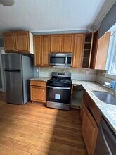 1559 Ella T Grasso Blvd in New Haven, CT - Building Photo - Building Photo