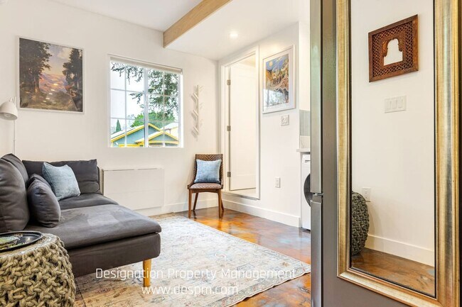 6208-6212 Roy St in Los Angeles, CA - Building Photo - Building Photo