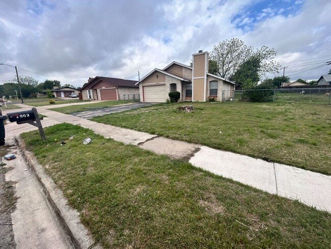 property at 2003 Ruiz Dr