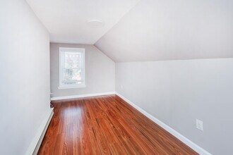 15 Saunders St in Boston, MA - Building Photo - Building Photo