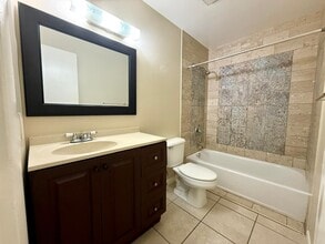 8746 Sunset Dr in Palm Beach Gardens, FL - Building Photo - Building Photo