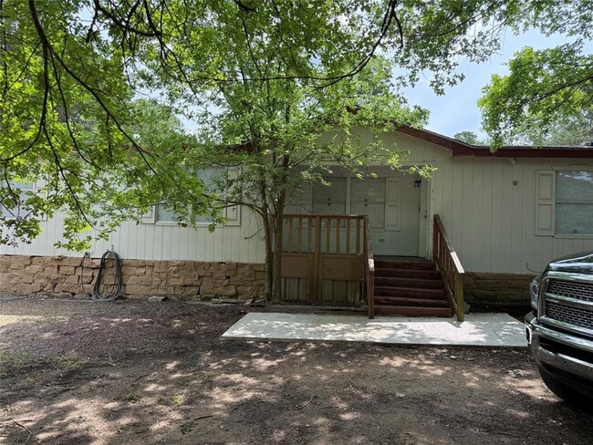 192 Lba Dr in Bastrop, TX - Foto de edificio - Building Photo