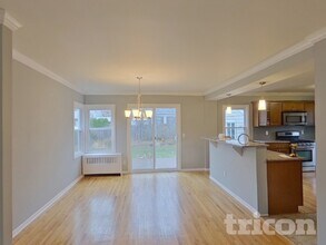 803 Willard St W in Stillwater, MN - Building Photo - Building Photo