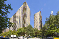 Lincoln Towers in New York, NY - Building Photo - Building Photo