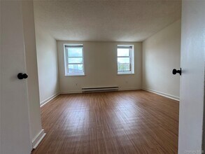 155 Main St in Beacon, NY - Building Photo - Building Photo