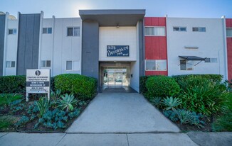Chateau 16700 Devonshire Apartments, LLC in Granada Hills, CA - Building Photo