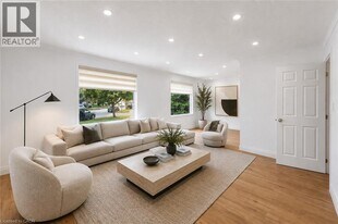 58 Tupper Crescent in Kitchener, ON - Building Photo
