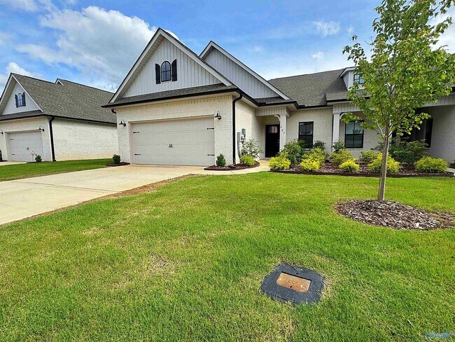 463 Raleigh Elm Dr in Huntsville, AL - Building Photo - Building Photo