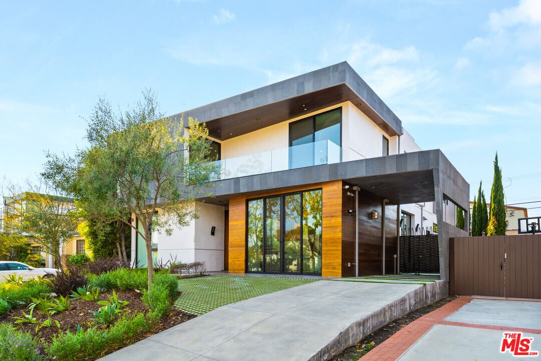 309 S Wetherly Dr in Beverly Hills, CA - Building Photo