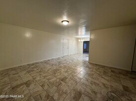 7800 E Las Palmas Dr in Prescott Valley, AZ - Building Photo