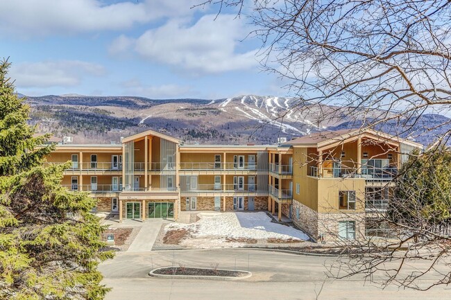 123 Rue Cuttle in Mont-tremblant, QC - Building Photo - Building Photo
