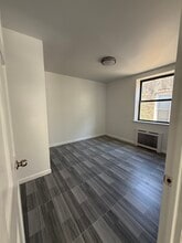 1584 W 10th St, Unit 2F in Brooklyn, NY - Foto de edificio - Building Photo