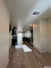 3200 Sterling Ridge Cir in Sparks, NV - Building Photo - Building Photo