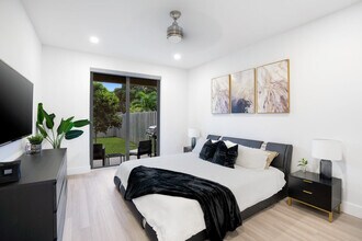 826 SW 14th Ct, Unit SI FL1-ID1475648P in Fort Lauderdale, FL - Building Photo - Building Photo