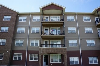 75 Valcour Dr in Fredericton, NB - Building Photo - Building Photo