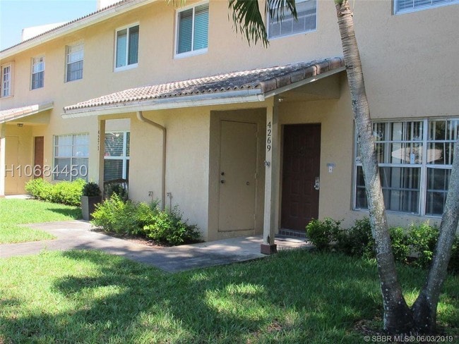 4269 Coral Springs Dr-Unit -5d in Coral Springs, FL - Building Photo - Building Photo