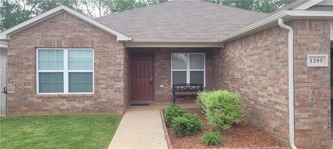 1205 Ironstone Dr