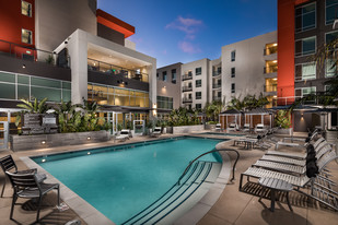 Vive on The Park Apartments