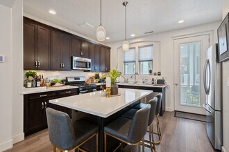 11271 S High Crest Ln in South Jordan, UT - Building Photo - Building Photo