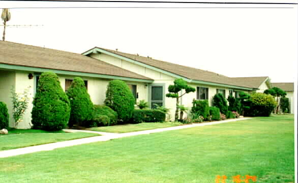 3054 W Coolidge Ave in Anaheim, CA - Building Photo - Building Photo