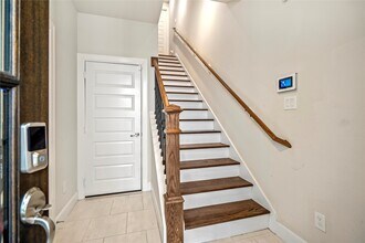 2806 Grand Fountains Dr in Houston, TX - Building Photo - Building Photo