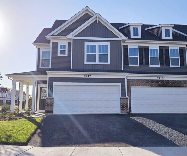 property at 2212 Horseshoe Cir