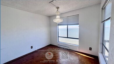 8 Commodore Dr in Emeryville, CA - Building Photo - Building Photo